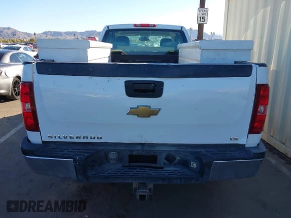 ✅ 2007 Chevrolet Silverado 2500HD Work Truck • VIN: 1GCHC29K97E585460 • Лот: 41313571. Опубликован ранее на IAAI с пробегом 344 735 миль. Бесплатный доступ к архиву аукционных продаж из США и подробный отчёт об истории автомобиля на DreamBid. Изображение 16.