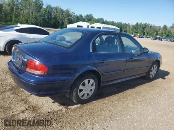✅ 2004 Hyundai Sonata • VIN: KMHWF25S34A069582 • Lot: 62880135. Listed on Copart with 135,813 mi. Free auction sales archive from the USA and detailed vehicle history report at DreamBid. Image 3.