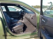 ✅ 2020 Dodge Charger SXT • VIN: 2C3CDXBG8LH119522 • Lot: 43352832. Wystawiony na IAAI z przebiegiem 144 156 mil. Bezpłatny archiwum sprzedaży aukcyjnych z USA i szczegółowy raport historii pojazdu na DreamBid. Zdjęcie 5.