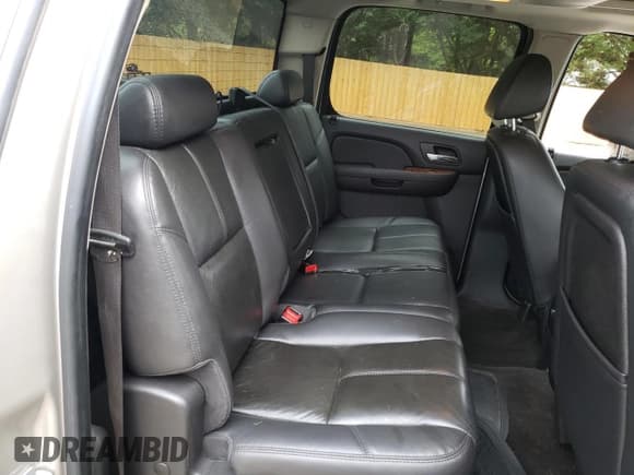 ✅ 2007 Chevrolet Silverado 2500HD 2LT • VIN: 1GCHK23607F556728 • Лот: 71477675. Опубликован ранее на Copart с пробегом 116 177 миль. Бесплатный доступ к архиву аукционных продаж из США и подробный отчёт об истории автомобиля на DreamBid. Изображение 6.