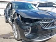 ✅ 2023 Buick Envision Avenir • VIN: LRBFZRR43PD063864 • Lot: 42448474. Wystawiony na IAAI z przebiegiem 15 309 mil. Bezpłatny archiwum sprzedaży aukcyjnych z USA i szczegółowy raport historii pojazdu na DreamBid. Zdjęcie 18.