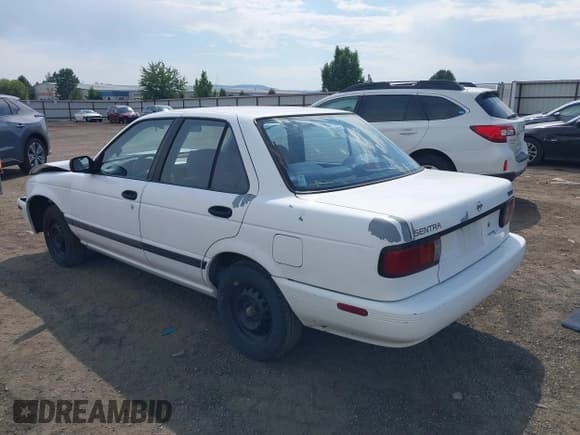✅ 1994 Nissan Sentra • VIN: 1N4EB31F2RC877000 • Лот: 42831409. Опубликован ранее на IAAI с пробегом 111 162 миль. Бесплатный доступ к архиву аукционных продаж из США и подробный отчёт об истории автомобиля на DreamBid. Изображение 3.