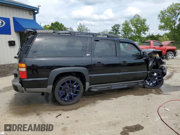 ✅ 2003 Chevrolet Suburban Z71 • VIN: 3GNFK16Z63G121011 • Лот: 61525384. Опубликован ранее на Copart с пробегом 255 113 миль. Бесплатный доступ к архиву аукционных продаж из США и подробный отчёт об истории автомобиля на DreamBid. Изображение 3.