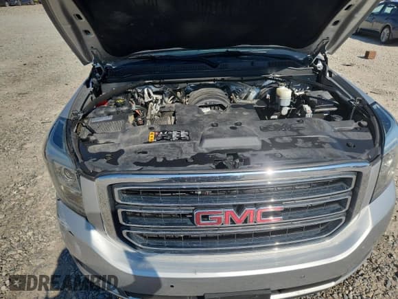 ✅ 2018 GMC Yukon XL SLT • VIN: 1GKS2GKC4JR185786 • Lot: 71130145. Listed on Copart with 132,850 mi. Free auction sales archive from the USA and detailed vehicle history report at DreamBid. Image 12.