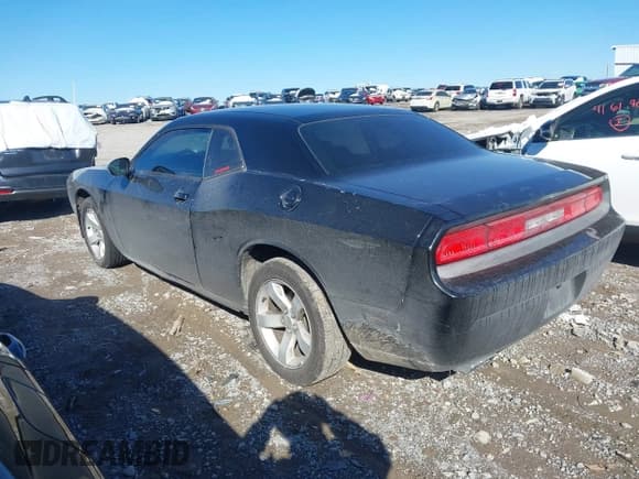 ✅ 2013 Dodge Challenger Rallye Redline • VIN: 2C3CDYAG9DH728935 • Lot: 41631590. Wystawiony na IAAI z przebiegiem 152 697 mil. Bezpłatny archiwum sprzedaży aukcyjnych z USA i szczegółowy raport historii pojazdu na DreamBid. Zdjęcie 14.