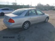 ✅ 2000 Toyota Avalon XL • VIN: 4T1BF28B6YU033254 • Lot: 43875129. Listed on IAAI with 308,802 mi. Free auction sales archive from the USA and detailed vehicle history report at DreamBid. Image 4.