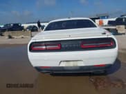 ✅ 2015 Dodge Challenger R/T • VIN: 2C3CDZAT3FH843343 • Lot: 42728494. Wystawiony na IAAI z przebiegiem Nie podano. Bezpłatny archiwum sprzedaży aukcyjnych z USA i szczegółowy raport historii pojazdu na DreamBid. Zdjęcie 16.