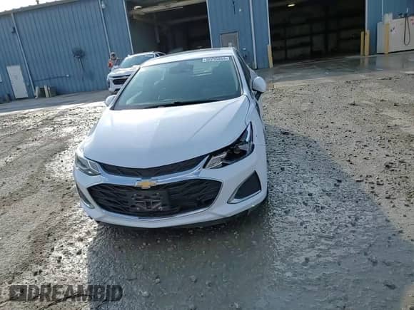 ✅ 2019 Chevrolet Cruze Premier • VIN: 1G1BF5SM3K7101945 • Lot: 50795055. Wystawiony na Copart z przebiegiem 139 724 mil mil. Skorzystaj z bezpłatnego archiwum sprzedaży aukcyjnych z USA i zobacz szczegółowy raport historii pojazdu na DreamBid. Zdjęcie 10.