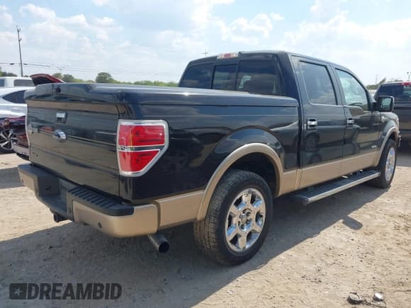 ✅ 2014 Ford F-150 XLT • VIN: 1FTFW1CT5EKF46597 • Lot: 43364422. Wystawiony na IAAI z przebiegiem 198 359 mil. Bezpłatny archiwum sprzedaży aukcyjnych z USA i szczegółowy raport historii pojazdu na DreamBid. Zdjęcie 4.