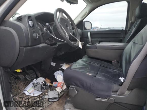 ✅ 2011 Chevrolet Silverado 1500 1HY • VIN: 3GCUKUEJ9BG118907 • Lot: 88969345. Listed on Copart with 166,632 mi. Free auction sales archive from the USA and detailed vehicle history report at DreamBid. Image 7.