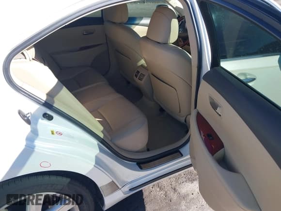 ✅ 2007 Lexus ES 330 • VIN: JTHBJ46G472122939 • Лот: 43645344. Опубликован ранее на IAAI с пробегом 120 754 миль. Бесплатный доступ к архиву аукционных продаж из США и подробный отчёт об истории автомобиля на DreamBid. Изображение 8.