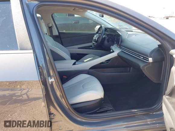 ✅ 2023 Hyundai Elantra Limited • VIN: KMHLP4AG1PU573807 • Lot: 43105632. Listed on IAAI with 39,781 mi. Free auction sales archive from the USA and detailed vehicle history report at DreamBid. Image 5.