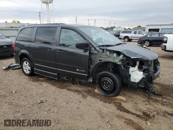 ✅ 2011 Dodge Grand Caravan Mainstreet • VIN: 2D4RN3DG1BR728620 • Лот: 85543755. Опубликован ранее на Copart с пробегом 75 766 миль. Бесплатный доступ к архиву аукционных продаж из США и подробный отчёт об истории автомобиля на DreamBid. Изображение 4.