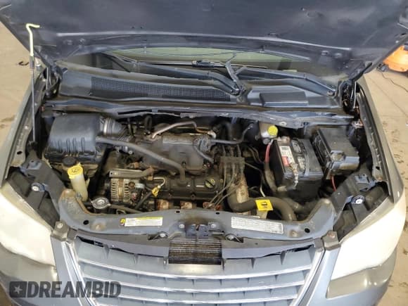 ✅ 2010 Chrysler Town & Country Touring Plus • VIN: 2A4RR8D14AR320910 • Lot: 71674365. Wystawiony na Copart z przebiegiem 209 679 mil. Bezpłatny archiwum sprzedaży aukcyjnych z USA i szczegółowy raport historii pojazdu na DreamBid. Zdjęcie 12.