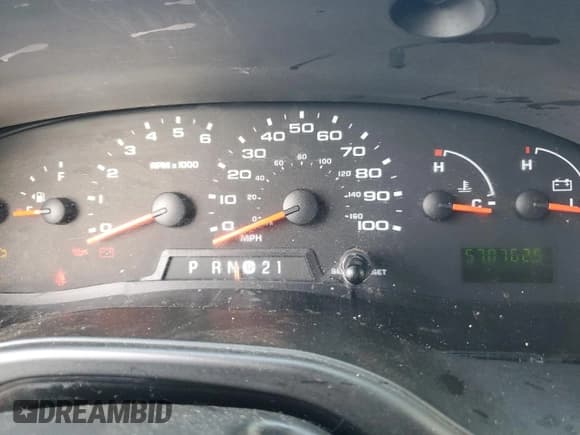 ✅ 2007 Ford Econoline Cargo Commercial • VIN: 1FTNS24W87DB38205 • Лот: 85824745. Опубликован ранее на Copart с пробегом 570 762 миль. Бесплатный доступ к архиву аукционных продаж из США и подробный отчёт об истории автомобиля на DreamBid. Изображение 9.