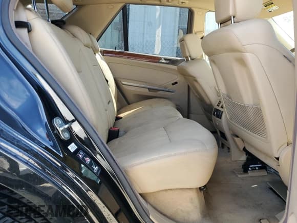 ✅ 2006 Mercedes-Benz M 350 • VIN: 4JGBB86E66A096462 • Лот: 80921145. Опубликован ранее на Copart с пробегом 98 786 миль. Бесплатный доступ к архиву аукционных продаж из США и подробный отчёт об истории автомобиля на DreamBid. Изображение 11.