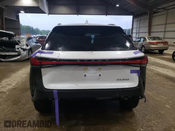 ✅ 2024 Lexus RX 350 • VIN: 2T2BAMBA8RC048248 • Lot: 54446095. Wystawiony na Copart z przebiegiem 2 225 mil. Bezpłatny archiwum sprzedaży aukcyjnych z USA i szczegółowy raport historii pojazdu na DreamBid. Zdjęcie 6.