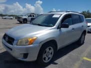 ✅ 2010 Toyota RAV4 • VIN: JTMZK4DV3A5026210 • Лот: 42473126. Опубликован ранее на IAAI с пробегом 247 560 миль. Бесплатный доступ к архиву аукционных продаж из США и подробный отчёт об истории автомобиля на DreamBid. Изображение 2.