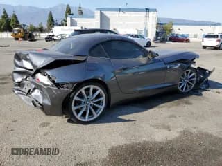 ✅ 2014 BMW Z4 sDrive35i • VIN: WBALM7C50EE385780 • Lot: 74046914. Wystawiony na Copart z przebiegiem 88 766 mil. Bezpłatny archiwum sprzedaży aukcyjnych z USA i szczegółowy raport historii pojazdu na DreamBid. Zdjęcie 3.