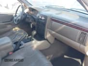 ✅ 2000 Jeep Grand Cherokee Laredo • VIN: 1J4G248S6YC391388 • Lot: 43577527. Listed on IAAI with 182,682 mi. Free auction sales archive from the USA and detailed vehicle history report at DreamBid. Image 5.