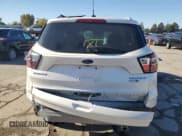 ✅ 2017 Ford Escape Titanium • VIN: 1FMCU9J95HUD47522 • Лот: 90681945. Опубликован ранее на Copart с пробегом Не указан. Бесплатный доступ к архиву аукционных продаж из США и подробный отчёт об истории автомобиля на DreamBid. Изображение 6.