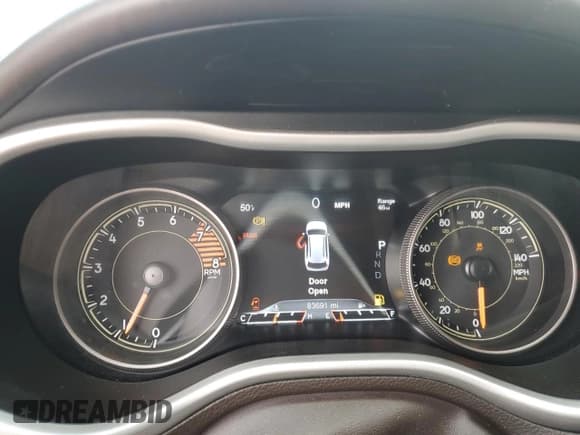 ✅ 2017 Jeep Cherokee Overland • VIN: 1C4PJMJS4HW609880 • Lot: 45598445. Listed on Copart with 83,691 mi. Free auction sales archive from the USA and detailed vehicle history report at DreamBid. Image 9.