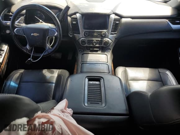 ✅ 2016 Chevrolet Suburban LTZ • VIN: 1GNSKJKC4GR361423 • Lot: 55135864. Wystawiony na Copart z przebiegiem 128 881 mil. Bezpłatny archiwum sprzedaży aukcyjnych z USA i szczegółowy raport historii pojazdu na DreamBid. Zdjęcie 8.