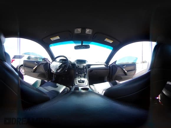 ✅ 2014 Hyundai Genesis Coupe Ultimate • VIN: KMHHU6KJ0EU119484 • Lot: 42589882. Wystawiony na IAAI z przebiegiem 96 957 mil. Bezpłatny archiwum sprzedaży aukcyjnych z USA i szczegółowy raport historii pojazdu na DreamBid. Zdjęcie 18.