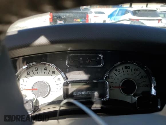 ✅ 2012 Ford Expedition XLT • VIN: 1FMJU1H56CEF38901 • Lot: 92785935. Listed on Copart with Not provided. Free auction sales archive from the USA and detailed vehicle history report at DreamBid. Image 9.