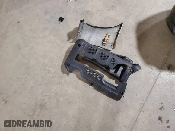 2003 Hyundai Elantra GLS z VIN KMHDN45D23U489919, wystawiony jako Copart lot #83390934 z przebiegiem Nie podano mil oraz Szkoda całkowita • Salvage title. Historia ofert i sprzedaży dostępna na DreamBid. Obrazek 12.