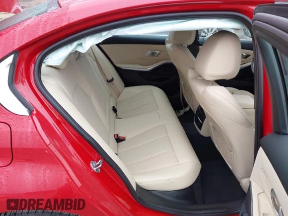 ✅ 2022 BMW 3 Series 330i xDrive • VIN: 3MW5R7J03N8C40477 • Lot: 41826953. Listed on IAAI with 18,317 mi. Free auction sales archive from the USA and detailed vehicle history report at DreamBid. Image 8.