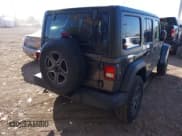 ✅ 2018 Jeep Wrangler Unlimited Sport S • VIN: 1C4HJXDN5JW295108 • Lot: 43622535. Wystawiony na IAAI z przebiegiem 153 671 mil. Bezpłatny archiwum sprzedaży aukcyjnych z USA i szczegółowy raport historii pojazdu na DreamBid. Zdjęcie 4.