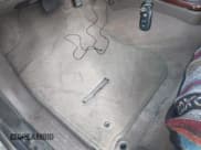 ✅ 1999 Toyota 4Runner Limited • VIN: JT3GN87R0X0095919 • Lot: 42807597. Wystawiony na IAAI z przebiegiem 210 149 mil. Bezpłatny archiwum sprzedaży aukcyjnych z USA i szczegółowy raport historii pojazdu na DreamBid. Zdjęcie 14.