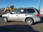 ✅ 2005 GMC Envoy SLE • VIN: 1GKDT13S452194933 • Lot: 41426512. Listed on IAAI with 176,897 mi. Free auction sales archive from the USA and detailed vehicle history report at DreamBid. Image 14.