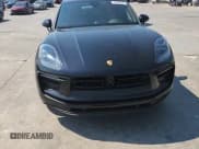 ✅ 2024 Porsche Macan • VIN: WP1AA2A51RLB00030 • Lot: 68386365. Wystawiony na Copart z przebiegiem 14 901 mil. Bezpłatny archiwum sprzedaży aukcyjnych z USA i szczegółowy raport historii pojazdu na DreamBid. Zdjęcie 13.