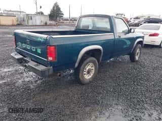 1993 Dodge Dakota z VIN 1B7GG26X3PS277833, wystawiony jako IAAI lot #41634223 z przebiegiem 100 092 mil mil oraz . Historia ofert i sprzedaży dostępna na DreamBid. Obrazek 4.