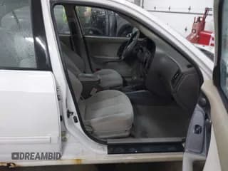 ✅ 2005 Hyundai Elantra GLS • VIN: KMHDN46D45U985676 • Lot: 41274988. Wystawiony na IAAI z przebiegiem 183 379 mil. Bezpłatny archiwum sprzedaży aukcyjnych z USA i szczegółowy raport historii pojazdu na DreamBid. Zdjęcie 5.