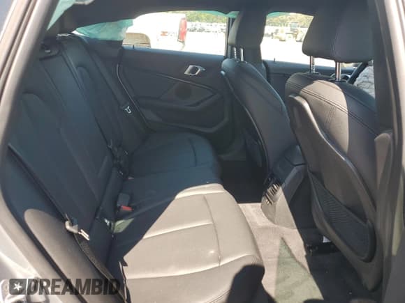 ✅ 2022 BMW 2 Series 228i xDrive • VIN: WBA73AK09N7L33883 • Lot: 71497945. Wystawiony na Copart z przebiegiem 29 950 mil. Bezpłatny archiwum sprzedaży aukcyjnych z USA i szczegółowy raport historii pojazdu na DreamBid. Zdjęcie 10.