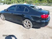 ✅ 2012 Volkswagen Jetta TDI • VIN: 3VWLL7AJ7CM088130 • Lot: 43240779. Wystawiony na IAAI z przebiegiem 179 572 mil. Bezpłatny archiwum sprzedaży aukcyjnych z USA i szczegółowy raport historii pojazdu na DreamBid. Zdjęcie 3.