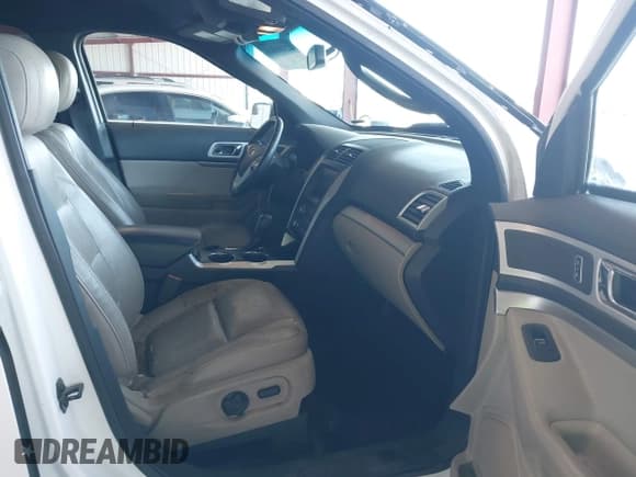 ✅ 2013 Ford Explorer XLT • VIN: 1FM5K7D81DGA93578 • Lot: 42380060. Wystawiony na IAAI z przebiegiem 252 399 mil. Bezpłatny archiwum sprzedaży aukcyjnych z USA i szczegółowy raport historii pojazdu na DreamBid. Zdjęcie 5.