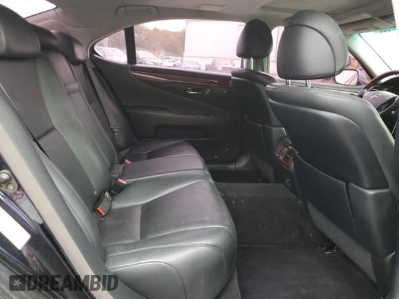 ✅ 2008 Lexus LS 460 L • VIN: JTHGL46F185027147 • Lot: 81707955. Listed on Copart with 155,336 mi. Free auction sales archive from the USA and detailed vehicle history report at DreamBid. Image 10.
