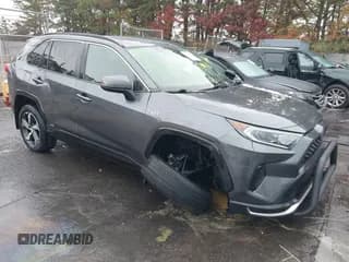 ✅ 2021 Toyota RAV4 SE • VIN: JTMAB3FV3MD058511 • Lot: 43586663. Wystawiony na IAAI z przebiegiem 75 886 mil. Bezpłatny archiwum sprzedaży aukcyjnych z USA i szczegółowy raport historii pojazdu na DreamBid. Zdjęcie 1.