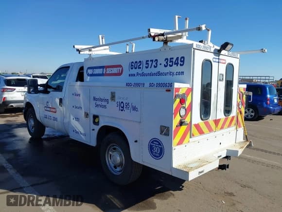 ✅ 2011 Ford F-250 XL • VIN: 1FDBF2A61BEC77909 • Lot: 43633747. Listed on IAAI with 242,631 mi. Free auction sales archive from the USA and detailed vehicle history report at DreamBid. Image 3.