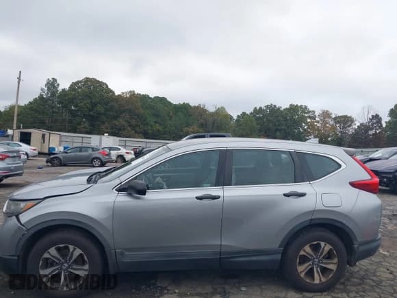 ✅ 2018 Honda CR-V LX • VIN: 2HKRW6H35JH216499 • Lot: 43568084. Listed on IAAI with 101,522 mi. Free auction sales archive from the USA and detailed vehicle history report at DreamBid. Image 15.