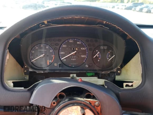 ✅ 1999 Honda Civic EX • VIN: 1HGEJ8242XL061149 • Lot: 81972275. Listed on Copart with 242,051 mi. Free auction sales archive from the USA and detailed vehicle history report at DreamBid. Image 9.