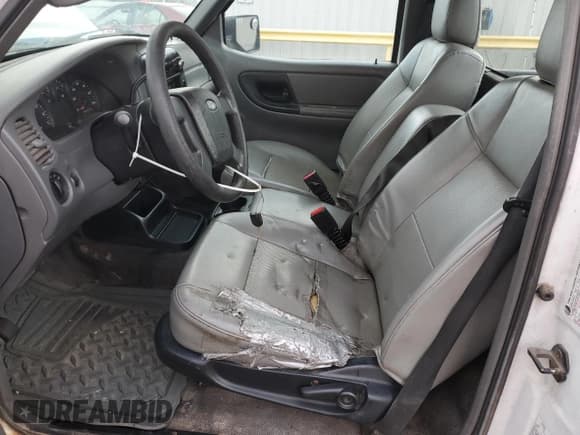 ✅ 2010 Ford Ranger XL • VIN: 1FTKR1AD7APA25170 • Lot: 93333635. Listed on Copart with 185,997 mi. Free auction sales archive from the USA and detailed vehicle history report at DreamBid. Image 7.