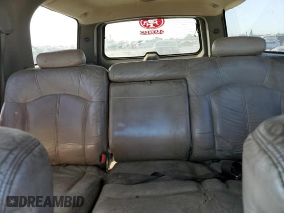 ✅ 2002 Chevrolet Suburban LT • VIN: 1GNFK16T52J325761 • Лот: 60925735. Опубликован ранее на Copart с пробегом 262 513 миль. Бесплатный доступ к архиву аукционных продаж из США и подробный отчёт об истории автомобиля на DreamBid. Изображение 10.