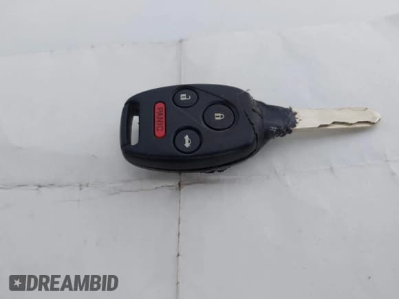 ✅ 2011 Honda Accord SE • VIN: 1HGCP2F60BA096775 • Lot: 43773829. Wystawiony na IAAI z przebiegiem 304 200 mil. Bezpłatny archiwum sprzedaży aukcyjnych z USA i szczegółowy raport historii pojazdu na DreamBid. Zdjęcie 11.