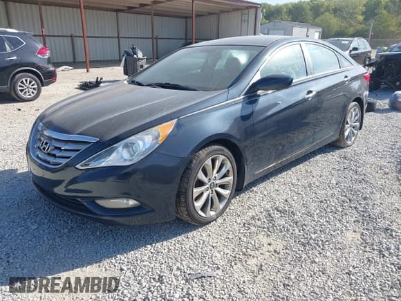 ✅ 2012 Hyundai Sonata SE • VIN: 5NPEC4AB7CH420950 • Lot: 43376599. Listed on IAAI with 165,359 mi. Free auction sales archive from the USA and detailed vehicle history report at DreamBid. Image 2.