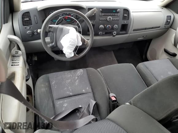 ✅ 2010 GMC Sierra 1500 • VIN: 3GTRCTEA9AG161803 • Lot: 46456495. Wystawiony na Copart z przebiegiem 128 796 mil. Bezpłatny archiwum sprzedaży aukcyjnych z USA i szczegółowy raport historii pojazdu na DreamBid. Zdjęcie 8.